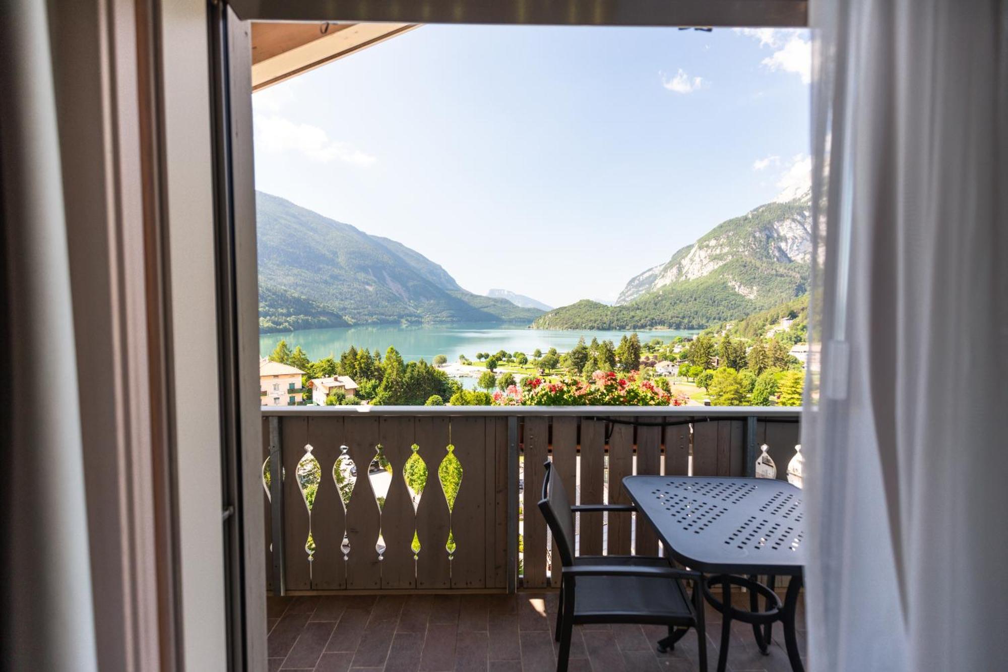 Alpenresort Belvedere Molveno Buitenkant foto
